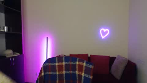 Snapshot of muse_kity_jeneva chatting on 11-19-25, 06:52 Jeneva online show from 11-19-25, 06:52