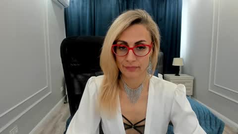 Diana online show from 01-24-25, 11:48