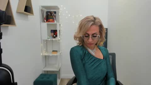 Diana online show from 01-30-25, 11:55