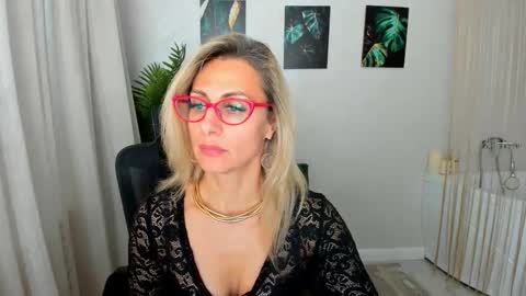 Diana online show from 12-04-25, 11:19