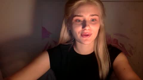 musescorner online show from 10-17-25, 04:53