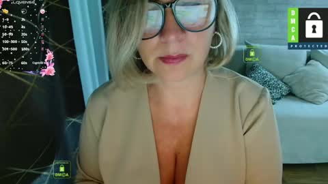 Lana online show from 05-29-26, 09:51