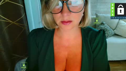 Lana online show from 05-30-26, 10:01