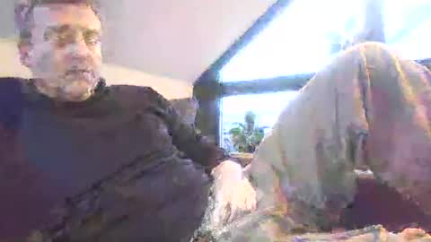 Snapshot of muskauer chatting on 01-03-25, 03:01 nobuddy online show from 01-03-25, 03:01