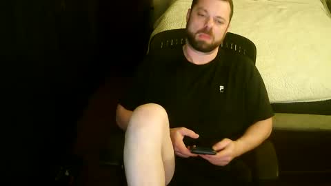 mustenjoyhead79 online show from 01-10-26, 10:58