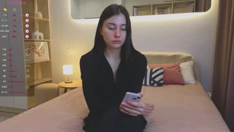 Im Marine online show from 11-12-25, 06:41