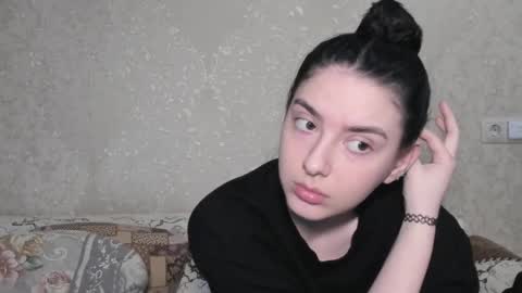 cute couple online show from 04-19-26, 05:34