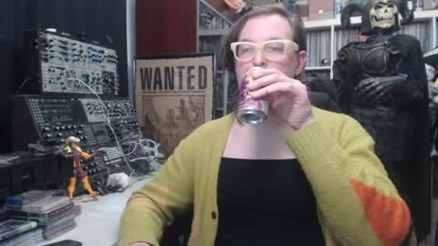 Snapshot of muziknerd chatting on 02-07-25, 08:11 Muziknerd online show from 02-07-25, 08:11