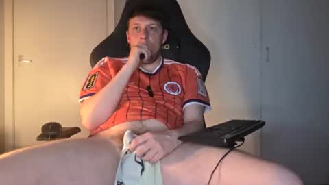 Muzzy online show from 07-04-26, 11:11