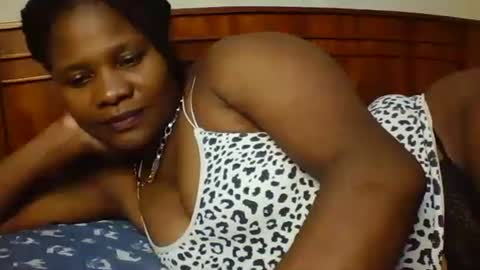 mwekas568403 online show from 01-22-25, 05:06