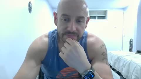 Snapshot of mworlton9 chatting on 05-26-26, 01:45 Maximus online show from 05-26-26, 01:45
