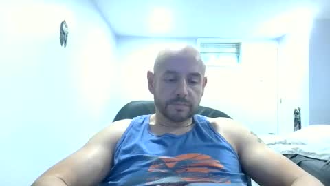 Snapshot of mworlton9 chatting on 05-26-26, 05:53 Maximus online show from 05-26-26, 05:53