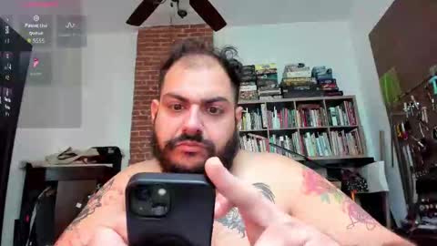 Snapshot of mx_bear chatting on 02-20-26, 05:46 Bear online show from 02-20-26, 05:46