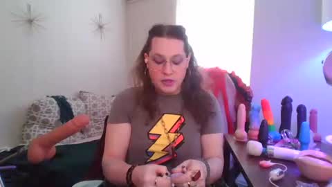 Snapshot of mxsissycharlotte chatting on 05-07-26, 04:23 Mx Charlotte online show from 05-07-26, 04:23