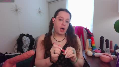 Snapshot of mxsissycharlotte chatting on 05-13-26, 04:15 Mx Charlotte online show from 05-13-26, 04:15