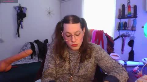 Snapshot of mxsissycharlotte chatting on 05-15-26, 05:31 Mx Charlotte online show from 05-15-26, 05:31
