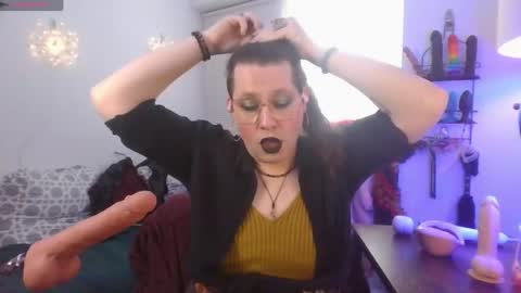 Snapshot of mxsissycharlotte chatting on 05-26-26, 05:20 Mx Charlotte online show from 05-26-26, 05:20