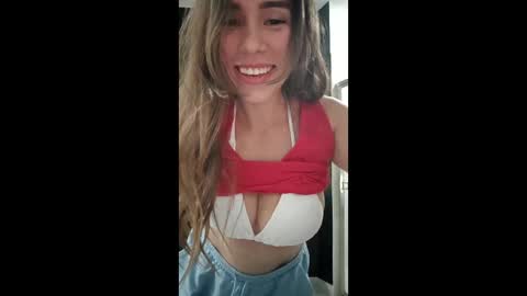 Snapshot of my420couple chatting on 12-14-25, 03:23 miss beauty coming 96 2300 online show from 12-14-25, 03:23