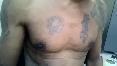 Snapshot of my432687 chatting on 10-29-25, 12:07 my432687 online show from 10-29-25, 12:07