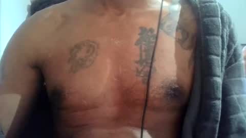 Snapshot of my432687 chatting on 12-17-25, 11:22 my432687 online show from 12-17-25, 11:22