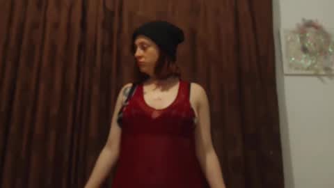     sara      i know you love me xoxox     online show from 09-27-25, 11:26