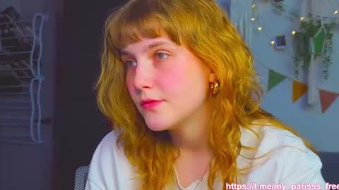 Snapshot of my_parisss chatting on 12-02-25, 01:28 PARIS online show from 12-02-25, 01:28