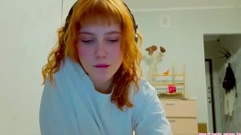 Snapshot of my_parisss chatting on 12-18-25, 01:06 PARIS online show from 12-18-25, 01:06