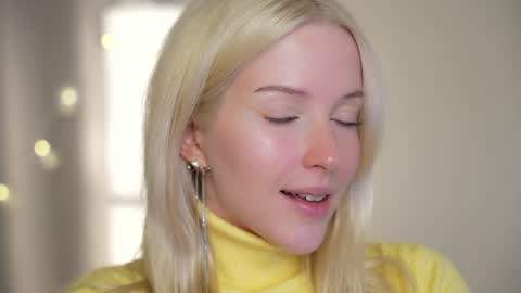 Snapshot of my_stella chatting on 12-02-24, 03:47 STELLA Im here today online show from 12-02-24, 03:47
