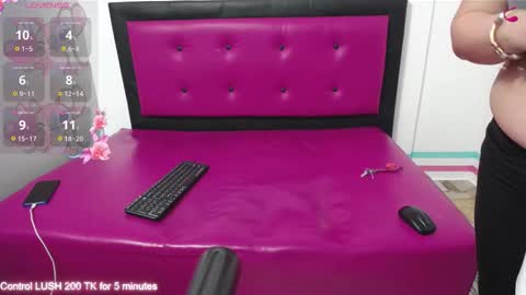Snapshot of mya_rouse chatting on 09-20-25, 11:44 MYA ROUSE online show from 09-20-25, 11:44