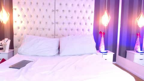    Mya   online show from 04-09-26, 08:03