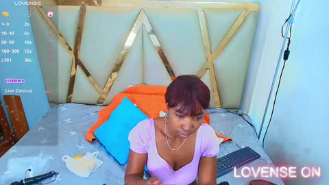 Samanta  online show from 01-13-25, 01:06