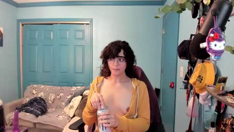 Snapshot of myceliummouse chatting on 11-20-25, 12:22 Grace online show from 11-20-25, 12:22