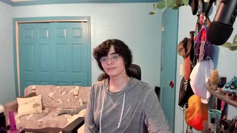 Snapshot of myceliummouse chatting on 04-15-26, 06:37 Grace online show from 04-15-26, 06:37