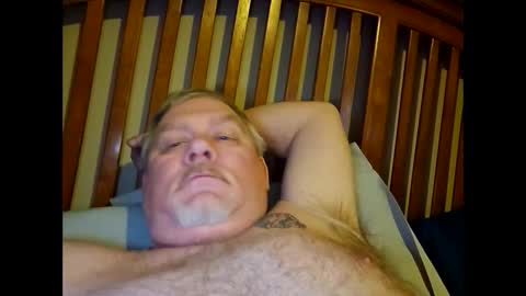 Snapshot of myfam7 chatting on 02-22-25, 02:50 myfam7 online show from 02-22-25, 02:50