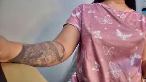 Snapshot of myhoney_hot chatting on 01-06-26, 11:47 myhoney_hot online show from 01-06-26, 11:47