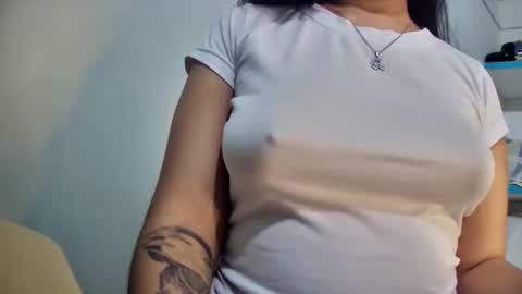 Snapshot of myhoney_hot chatting on 01-11-26, 03:17 myhoney_hot online show from 01-11-26, 03:17