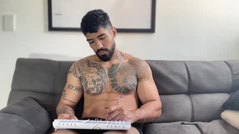 Snapshot of myke_esthetic chatting on 12-07-24, 07:43 Myke esthetic online show from 12-07-24, 07:43