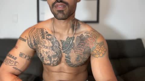 Snapshot of myke_esthetic chatting on 01-11-25, 02:09 Myke esthetic online show from 01-11-25, 02:09