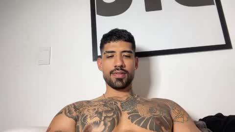 Snapshot of myke_esthetic chatting on 09-13-25, 12:21 Myke esthetic online show from 09-13-25, 12:21