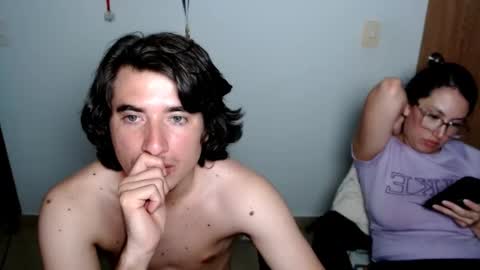 Snapshot of myke_xxx chatting on 03-19-26, 01:31 mike online show from 03-19-26, 01:31