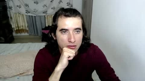 Snapshot of myke_xxx chatting on 07-12-26, 02:57 mike online show from 07-12-26, 02:57