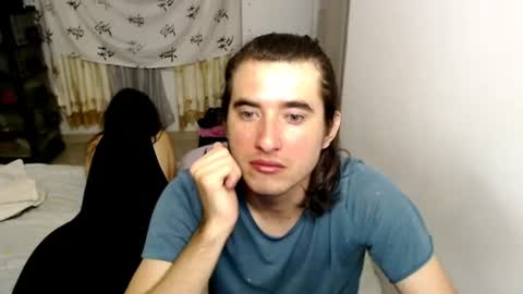 Snapshot of myke_xxx chatting on 07-15-26, 01:44 mike online show from 07-15-26, 01:44