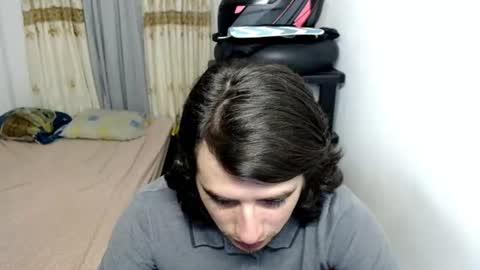 Snapshot of myke_xxx chatting on 07-19-26, 02:15 mike online show from 07-19-26, 02:15