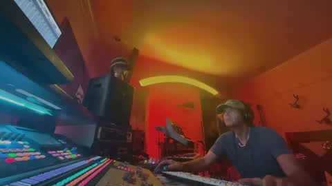 Your King of hearts online show from 07-31-26, 08:25