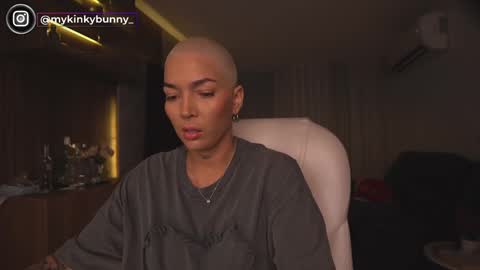 jacke BUNNY online show from 03-04-25, 02:27