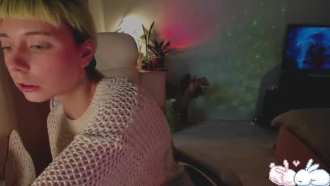 MylaFlores online show from 12-28-24, 07:33