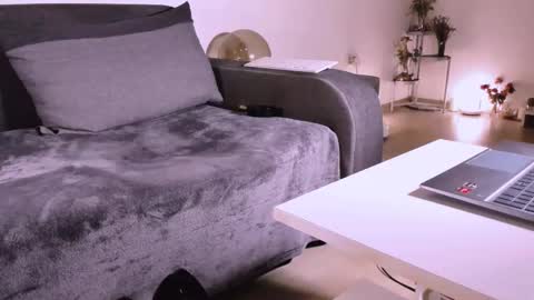 Snapshot of mylegsonheels chatting on 09-09-25, 08:41 Anda online show from 09-09-25, 08:41