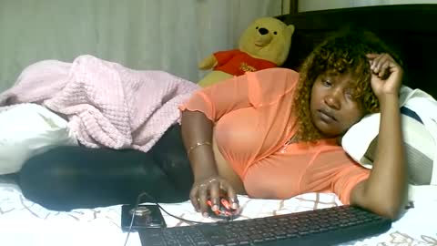 Snapshot of mylindasweet chatting on 01-14-25, 03:01 linda online show from 01-14-25, 03:01