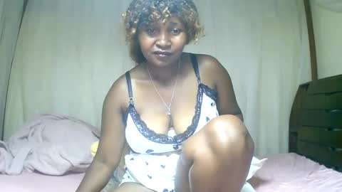 Snapshot of mylindasweet chatting on 02-04-25, 07:18 linda online show from 02-04-25, 07:18