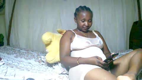 Snapshot of mylindasweet chatting on 03-04-25, 05:03 linda online show from 03-04-25, 05:03